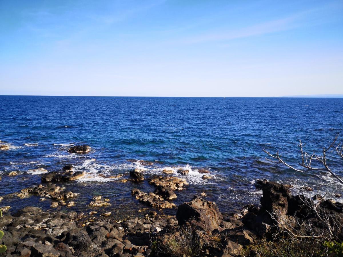 La Lampara Apartment Aci Castello Eksteriør bilde